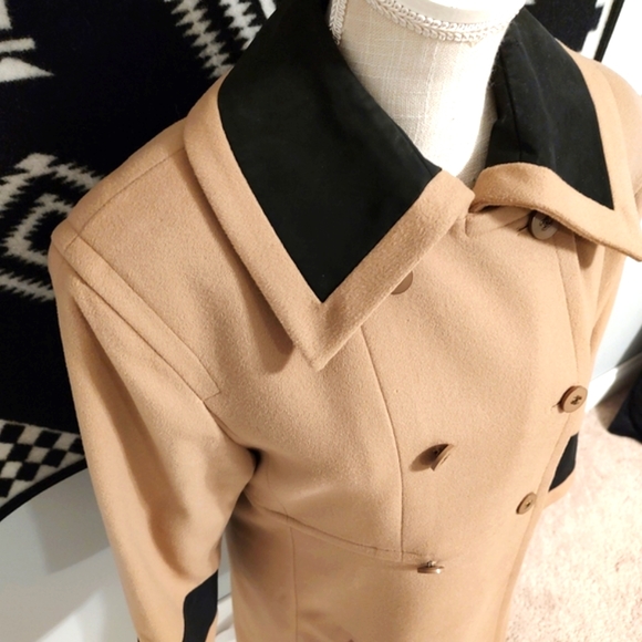 🥰 Host Pick!Vintage Authentic Chanel Brand 1980's Wool Peacoat, Tan & Black, 38 - Picture 7 of 14